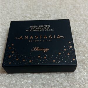 New Anastasia Beverly Hills Amrezy Highlighter